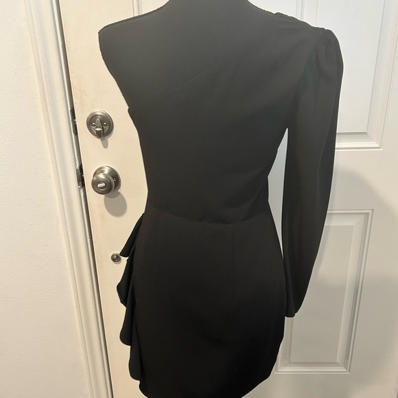 Lovers + Friends Jett Mini One-Shoulder Black‎ Dress Small - Picture 6 of 13